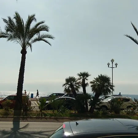 Апартаменты Promenade Des Anglais
